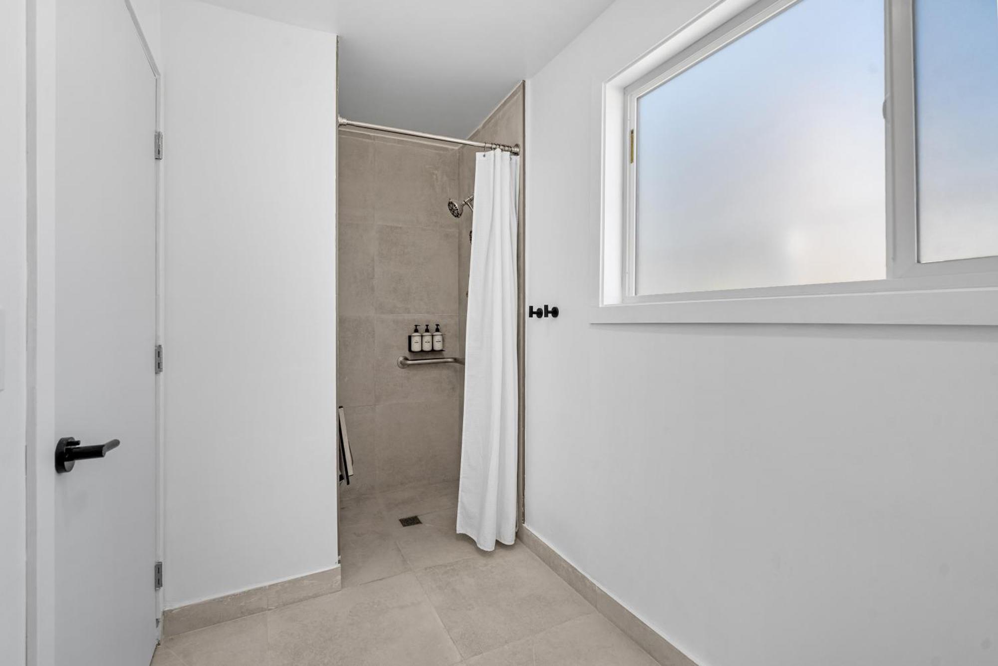 Aliza Hotel Лос-Анджелес Экстерьер фото